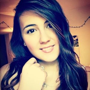 Meet your Posher, Kaylin